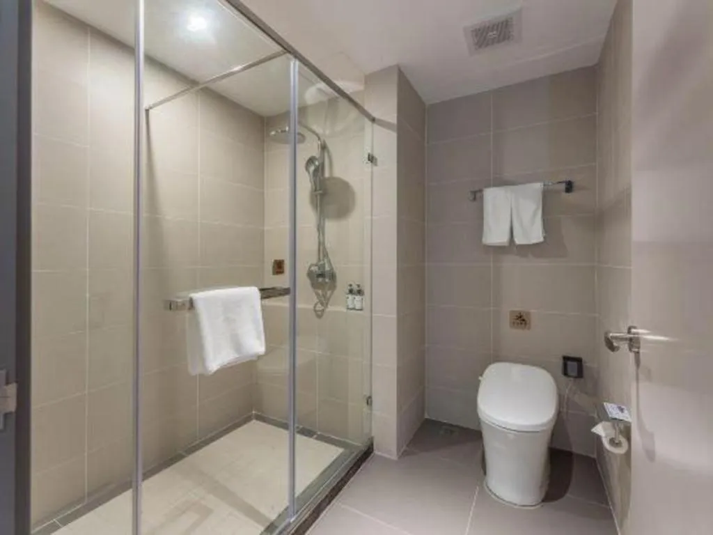 Home Inn Selected Guangzhou Zhujiang New Town Wuyangcun Metro Station