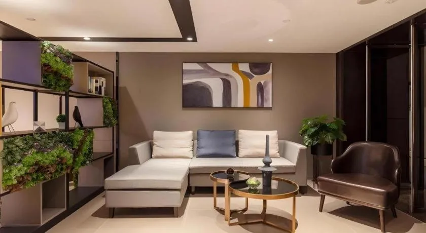 Home Inn Selected Guangzhou Zhujiang New Town Wuyangcun Metro Station