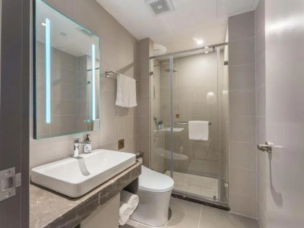 Home Inn Selected Guangzhou Zhujiang New Town Wuyangcun Metro Station