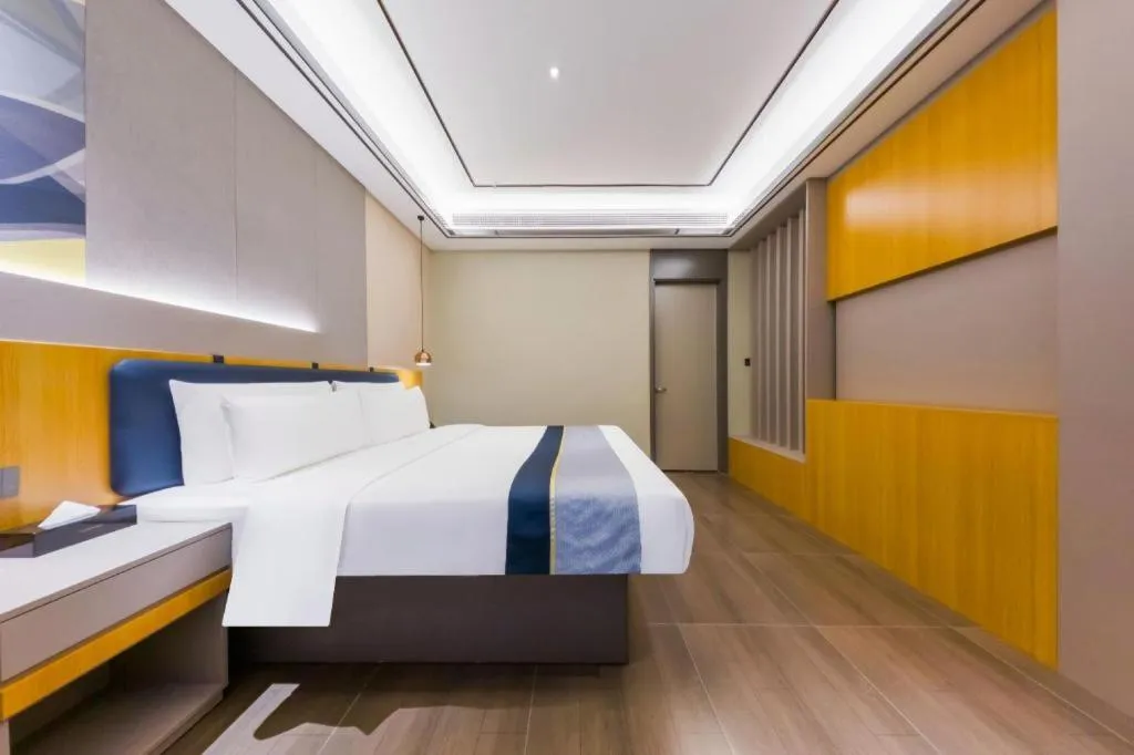 Bed in Home Inn Selected Guangzhou Zhujiang New Town Wuyangcun Metro Station