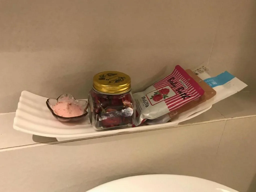 Home Inn Selected Guangzhou Zhujiang New Town Wuyangcun Metro Station