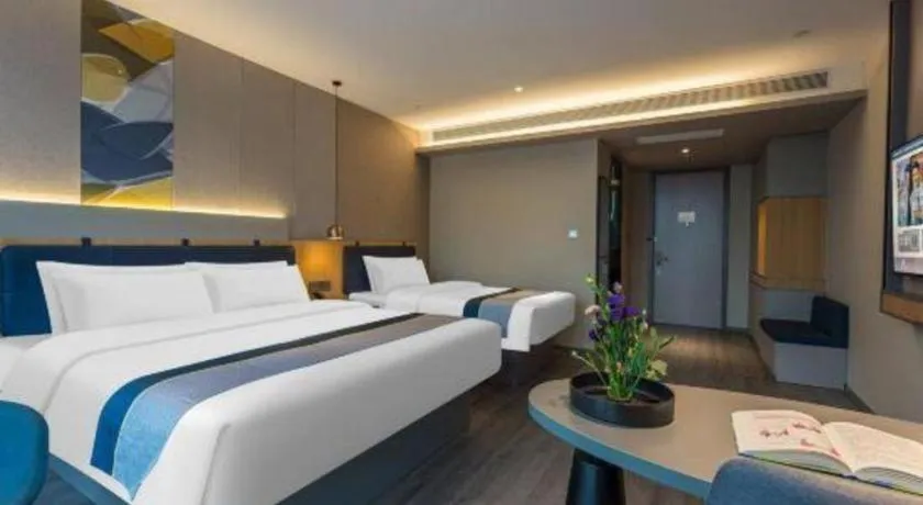 Bed in Home Inn Selected Guangzhou Zhujiang New Town Wuyangcun Metro Station