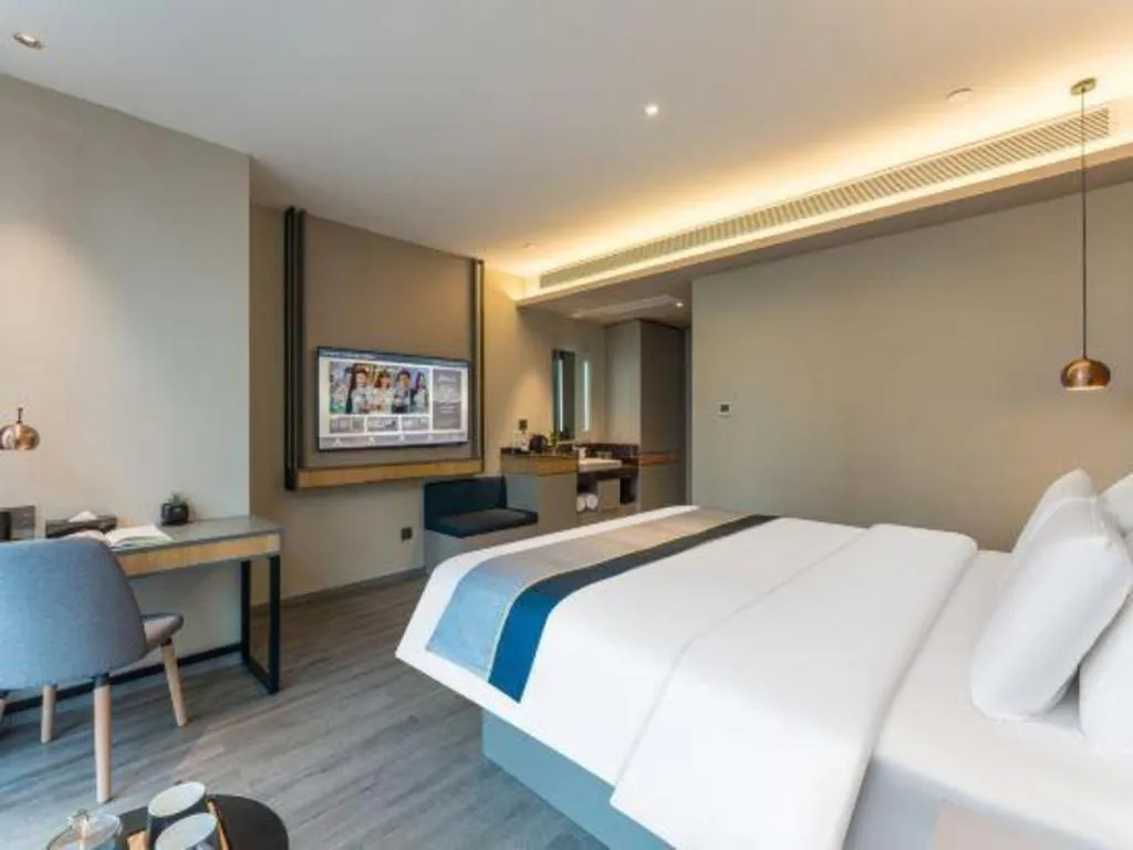 Bed in Home Inn Selected Guangzhou Zhujiang New Town Wuyangcun Metro Station