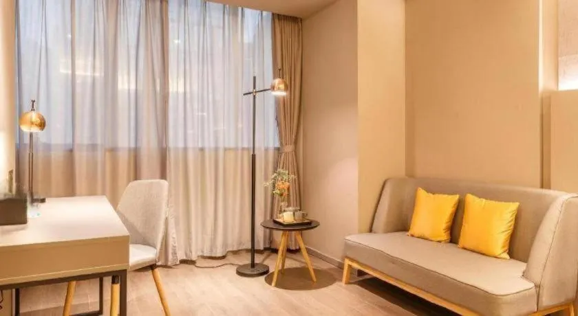 Home Inn Selected Guangzhou Zhujiang New Town Wuyangcun Metro Station