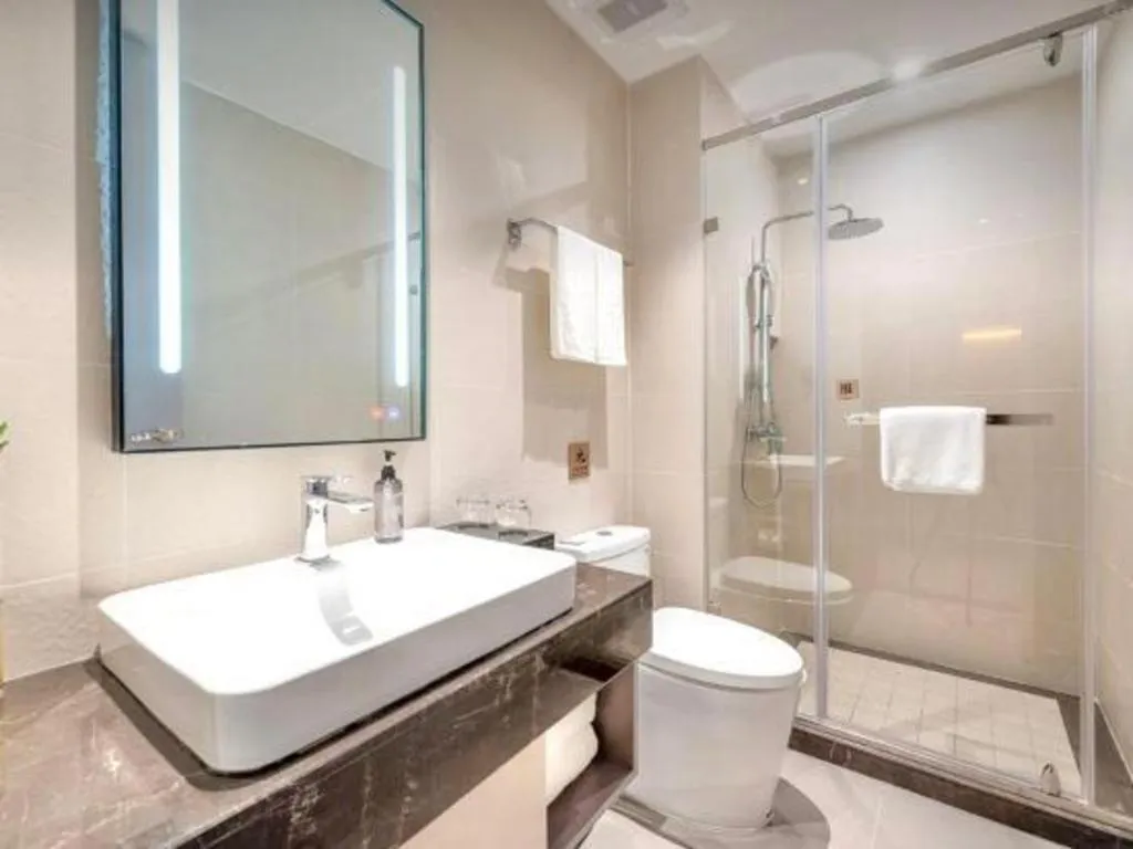 Home Inn Selected Guangzhou Zhujiang New Town Wuyangcun Metro Station