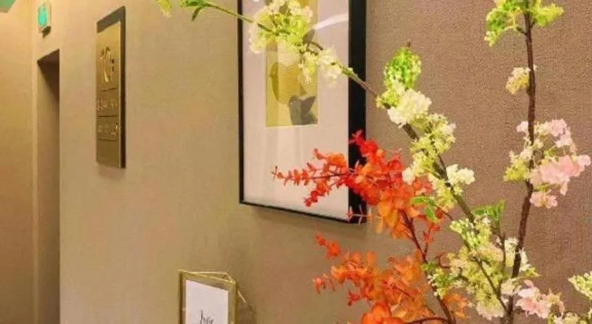 Home Inn Selected Guangzhou Zhujiang New Town Wuyangcun Metro Station