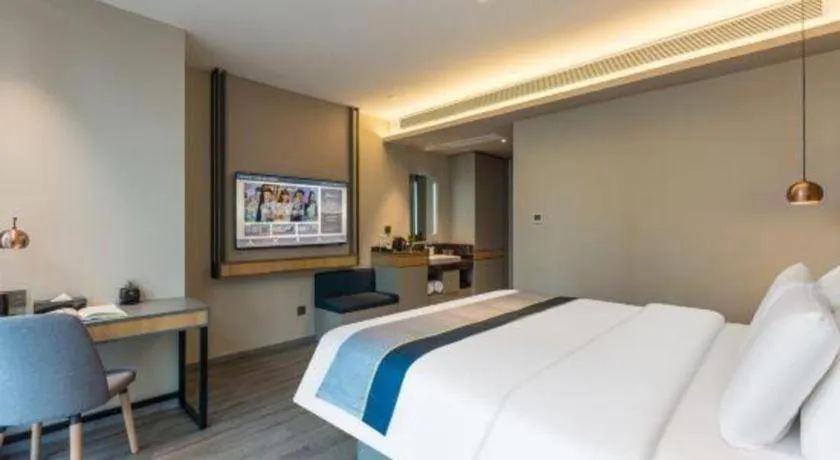Bed in Home Inn Selected Guangzhou Zhujiang New Town Wuyangcun Metro Station