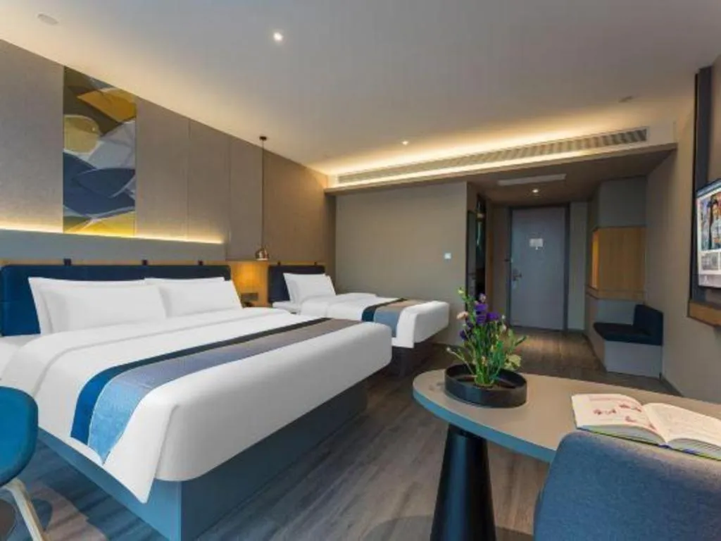 Bed in Home Inn Selected Guangzhou Zhujiang New Town Wuyangcun Metro Station