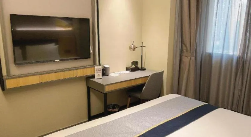 Bed in Home Inn Selected Guangzhou Zhujiang New Town Wuyangcun Metro Station