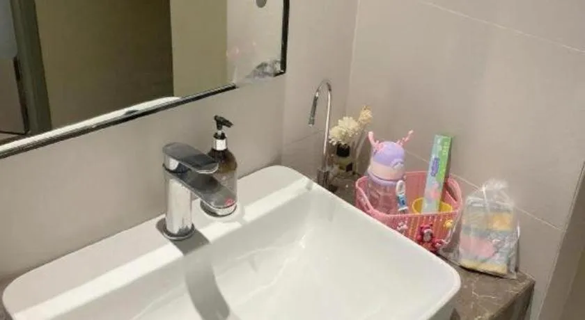 Home Inn Selected Guangzhou Zhujiang New Town Wuyangcun Metro Station