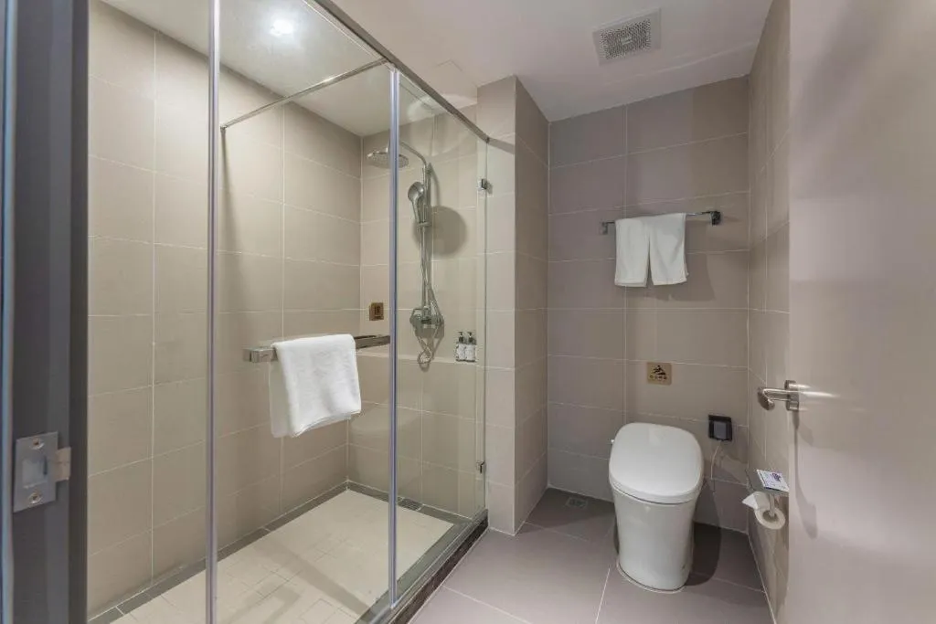 Home Inn Selected Guangzhou Zhujiang New Town Wuyangcun Metro Station