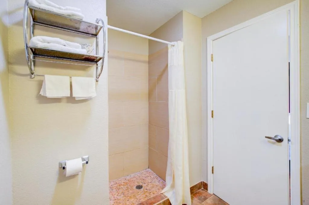 Hotel O Dilley Main St TX