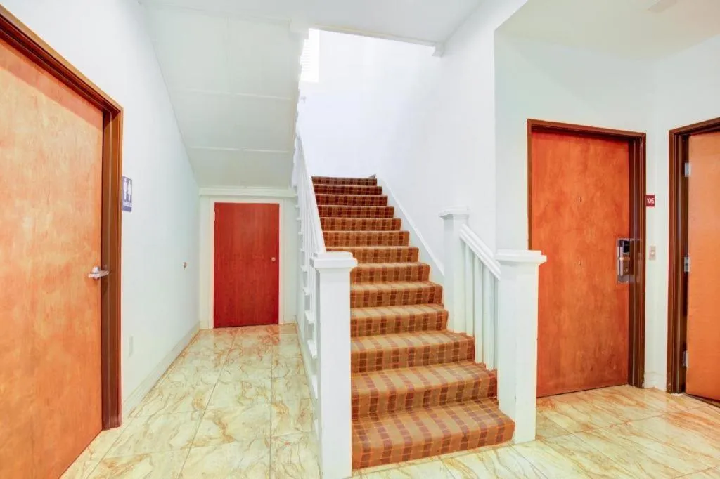 Hotel O Dilley Main St TX