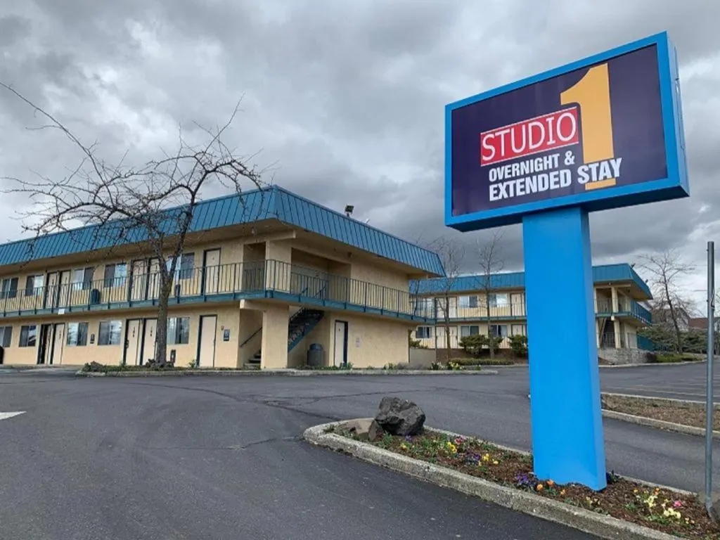 FairBridge Inn Moscow