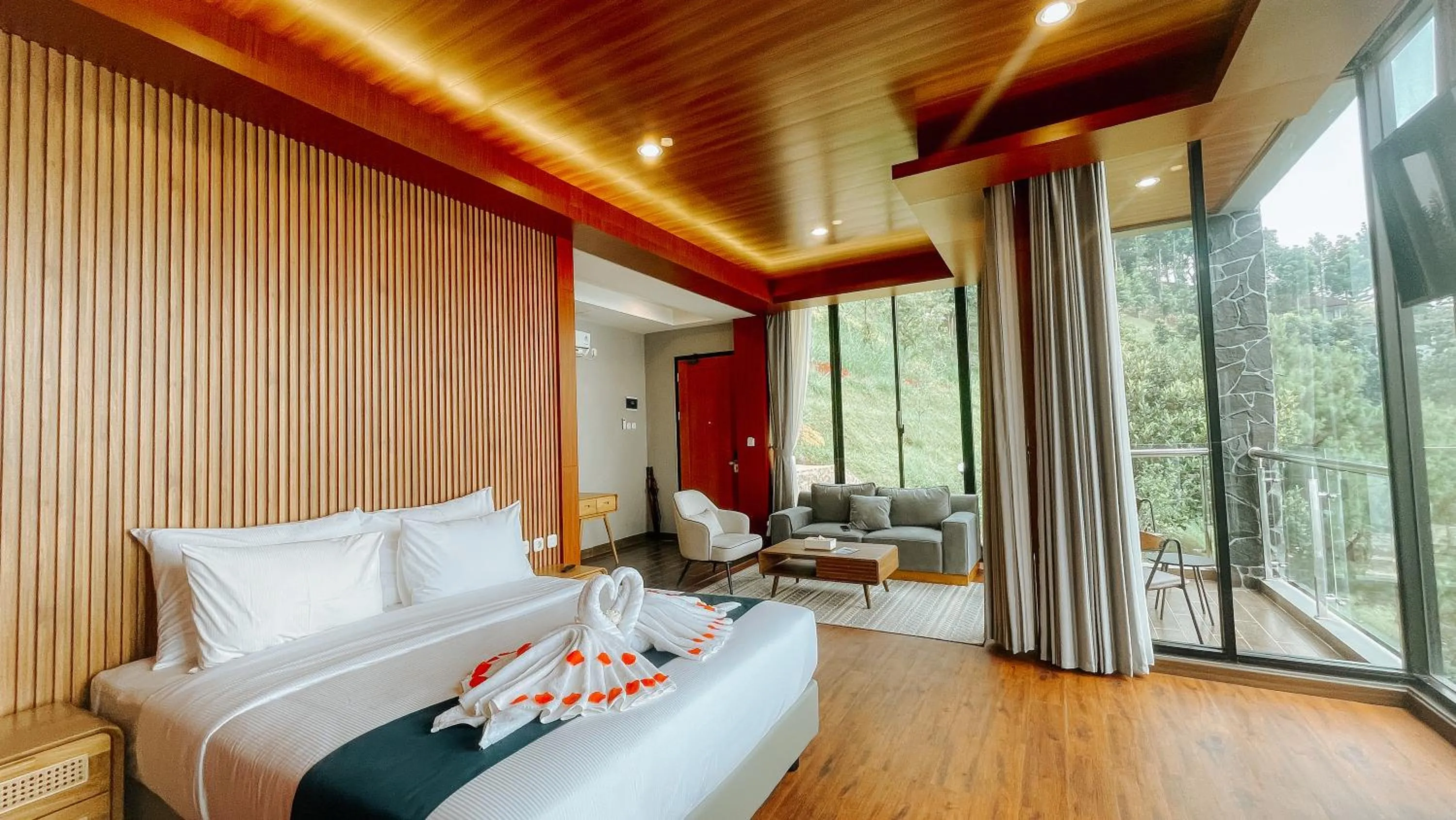 Bed in Damar Langit Resort