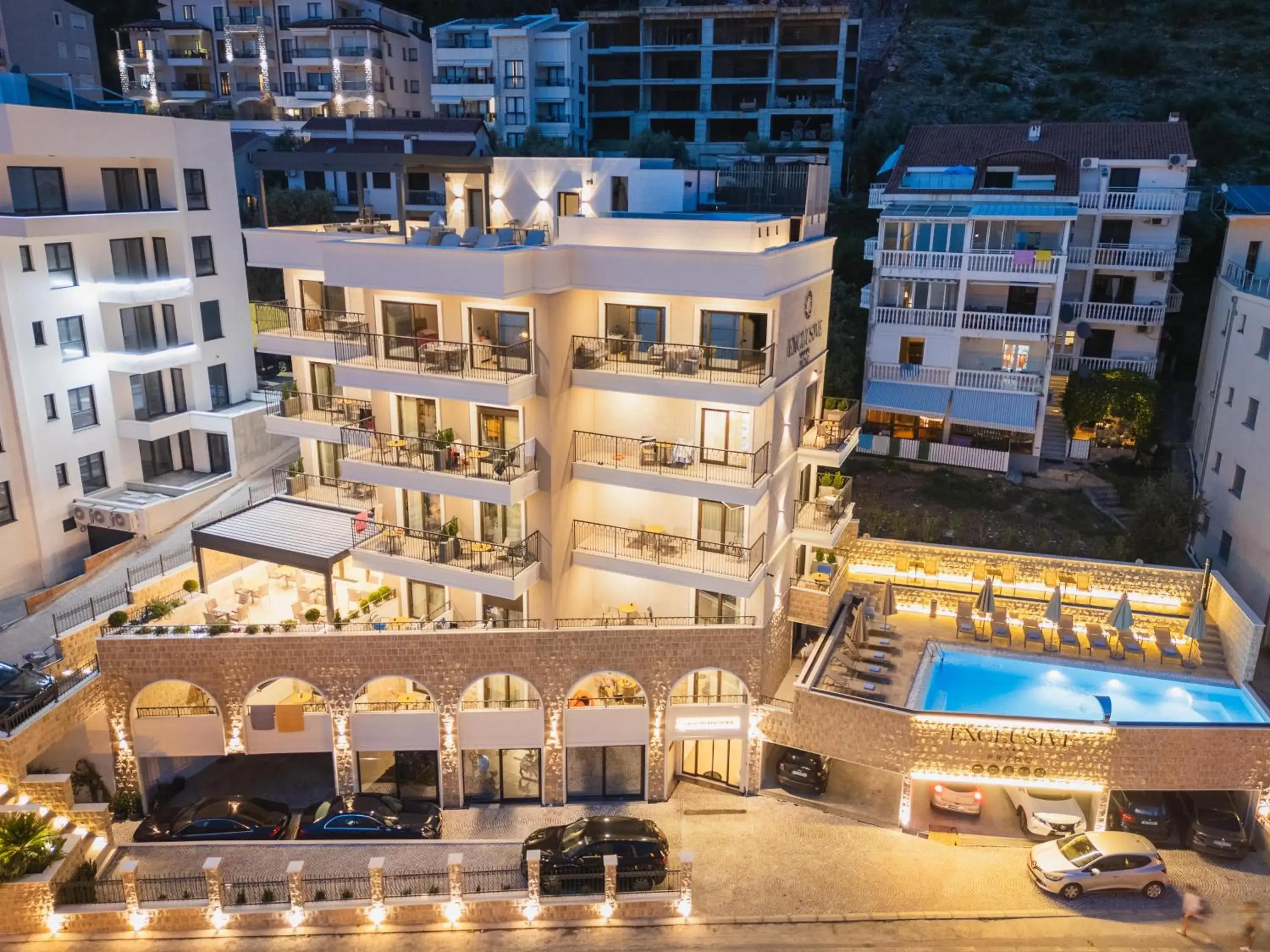 Exclusive Hotel Exclusive Hotel