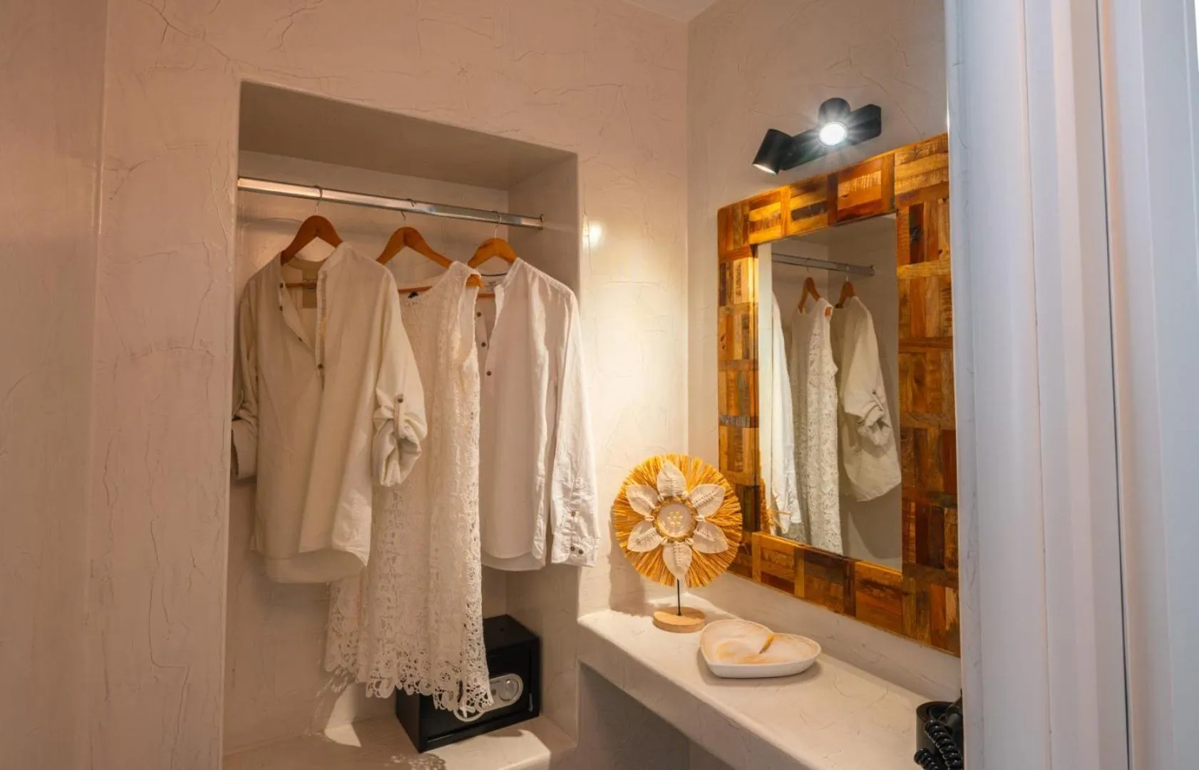 wardrobe in Tre Fiori - The Retreat Suites