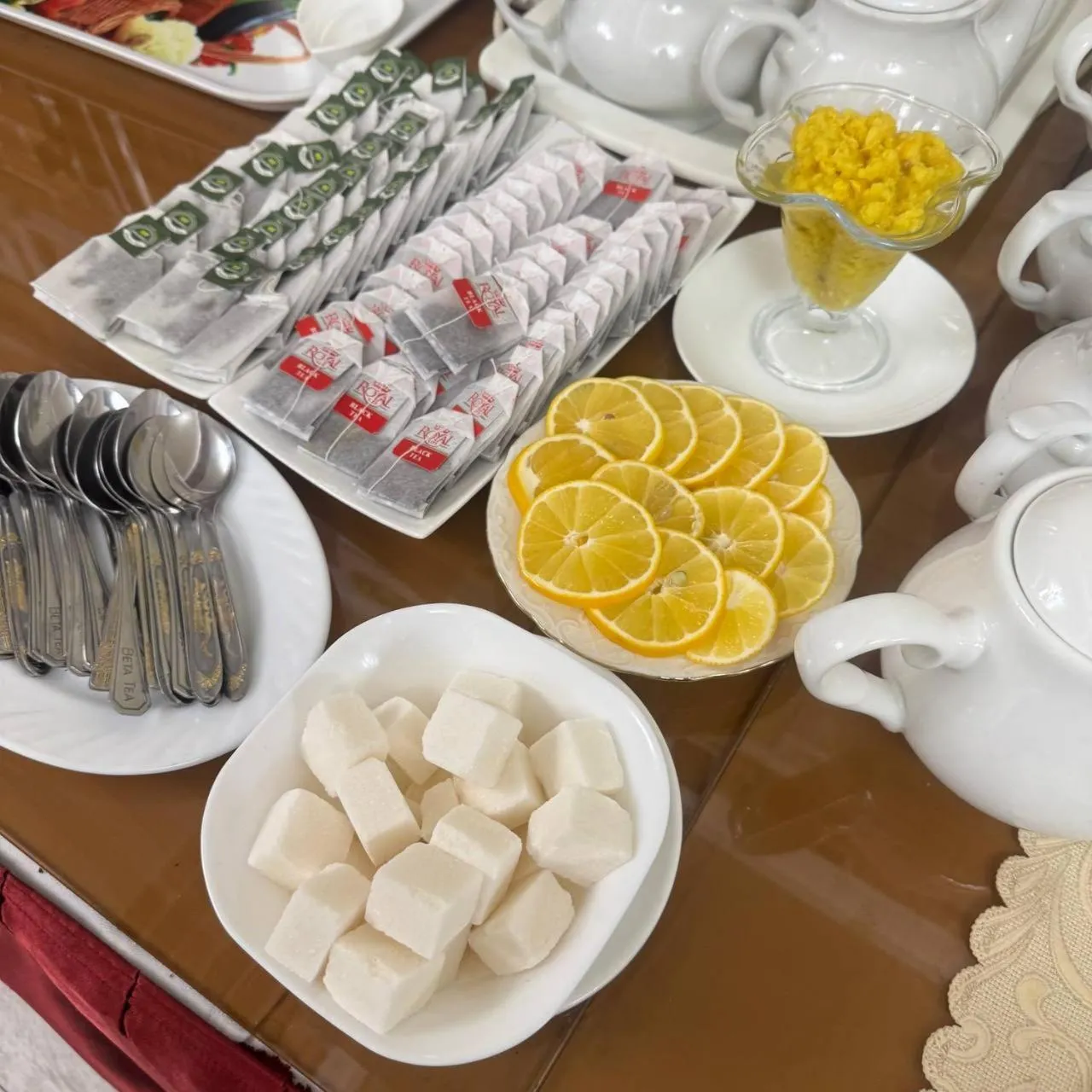 Coffee/tea facilities in Orzu Hotel