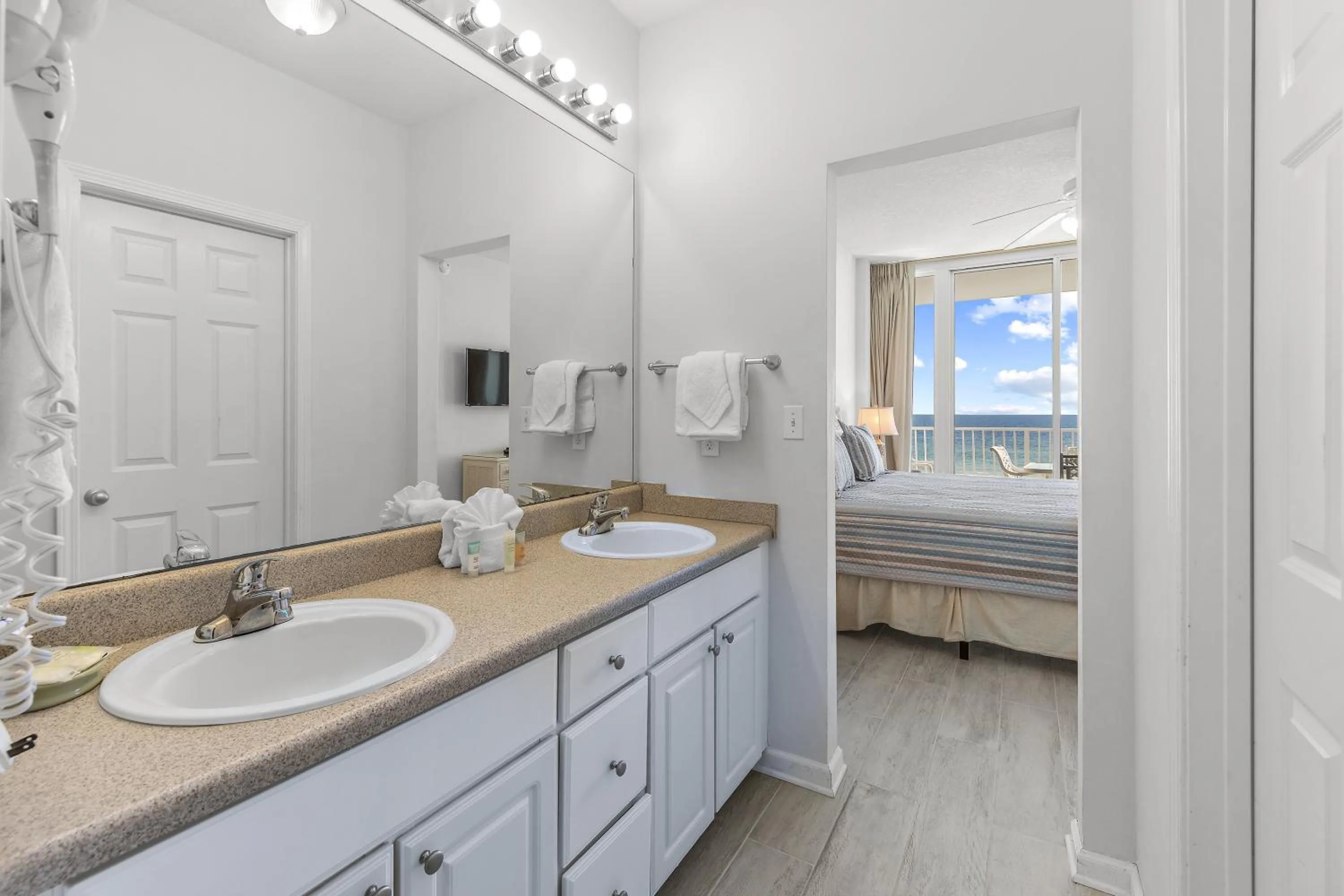 Bathroom, Bed in Lighthouse Condos Gulf Shores