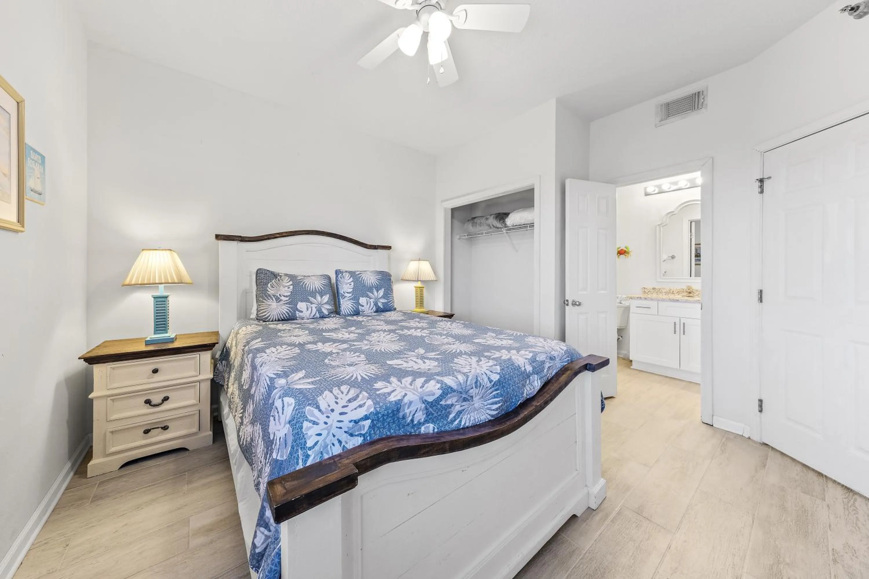 Bedroom, Bed in Lighthouse Condos Gulf Shores