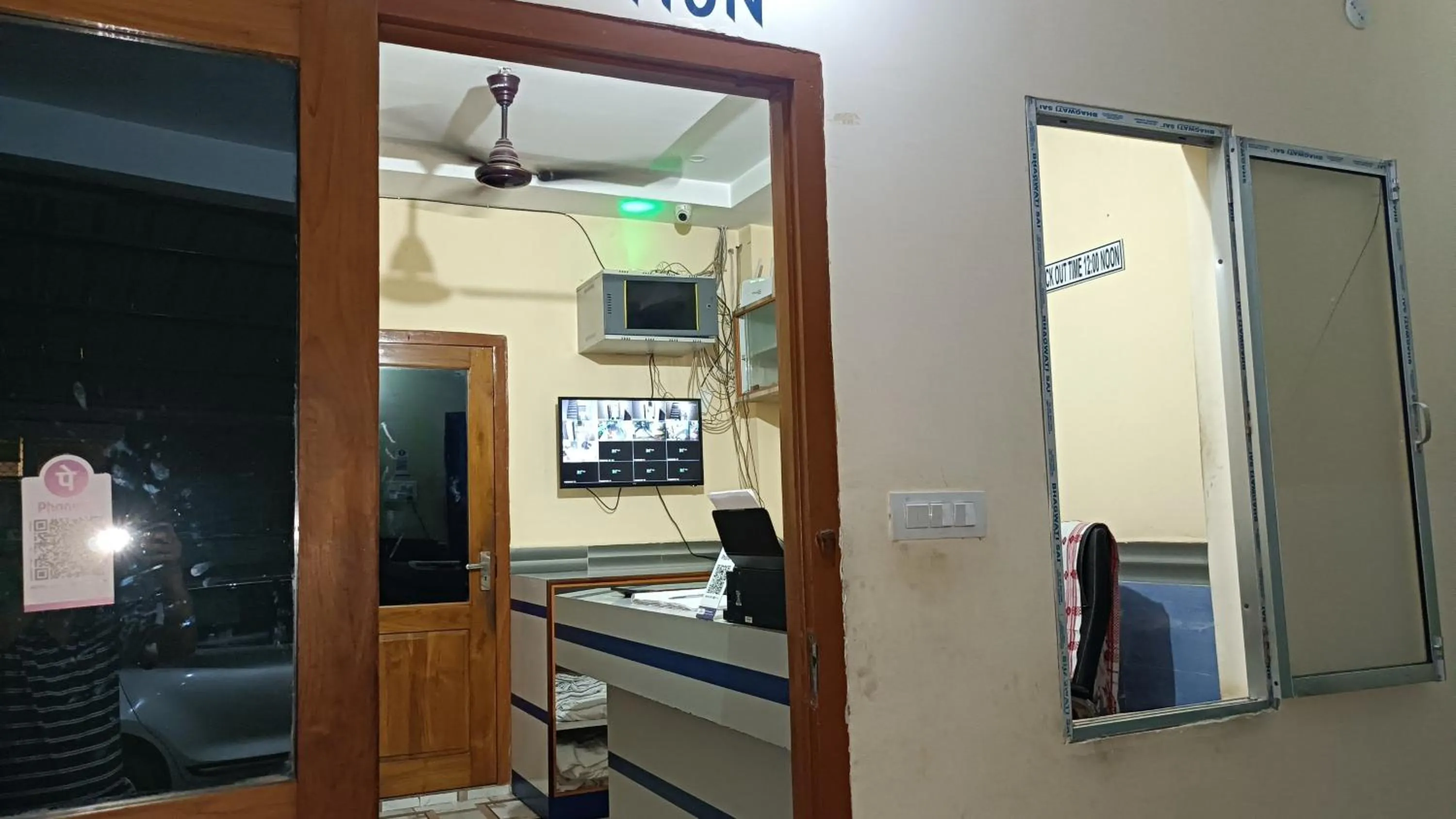 Lobby or reception in GB Guest House By ROH