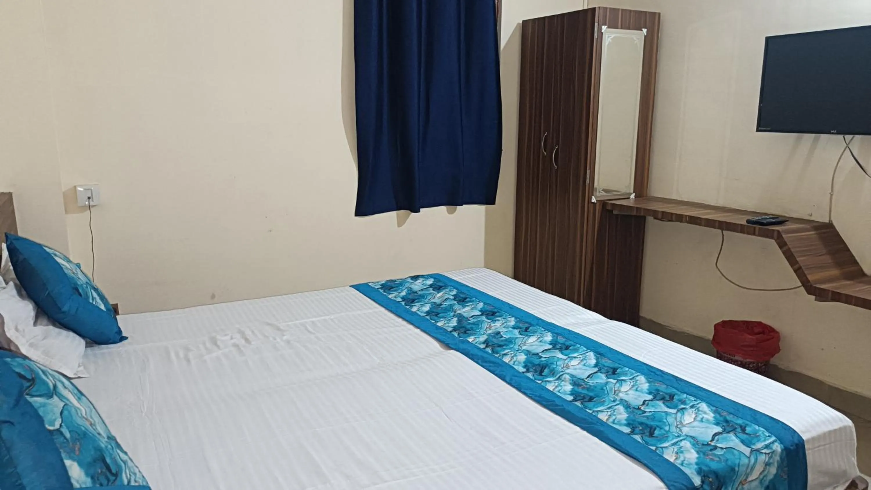 Communal lounge/ TV room, Bed in GB Guest House By ROH