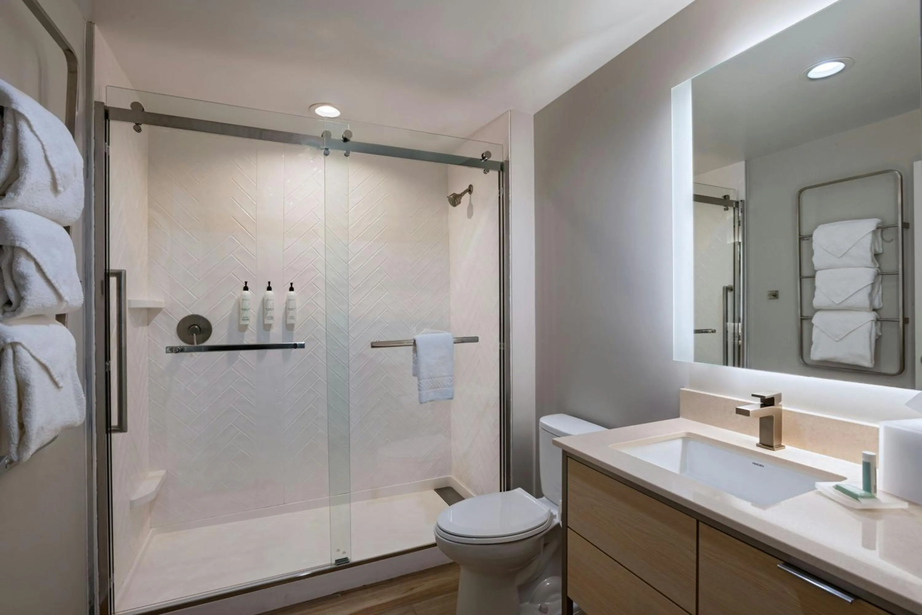 Bathroom in TownePlace Suites by Marriott Albuquerque Uptown