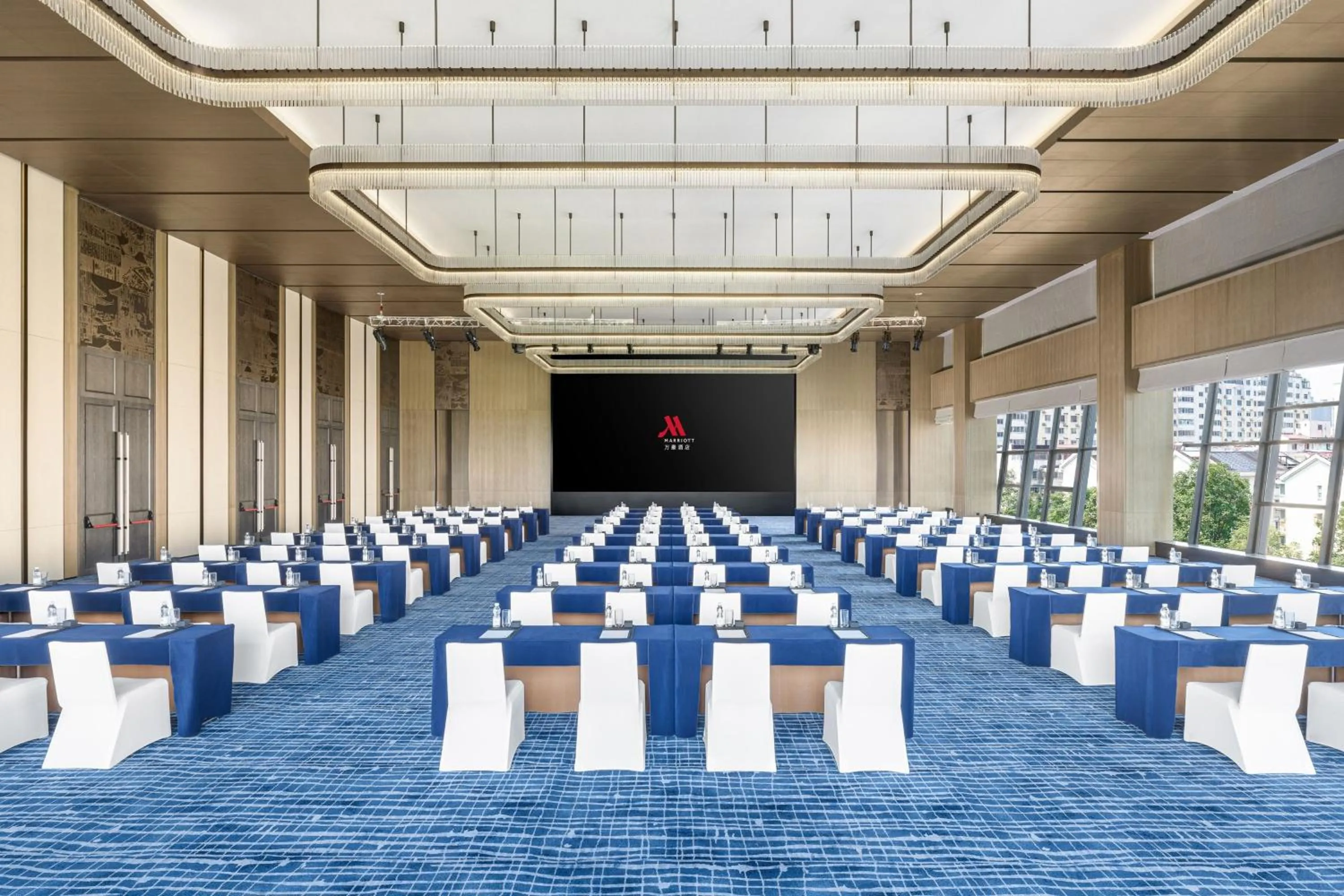 Meeting/conference room in Luoyang Marriott Hotel