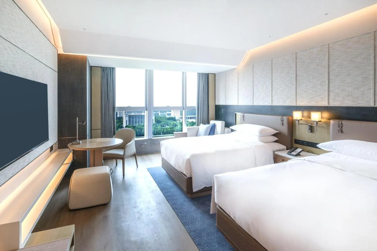 Bed in Luoyang Marriott Hotel