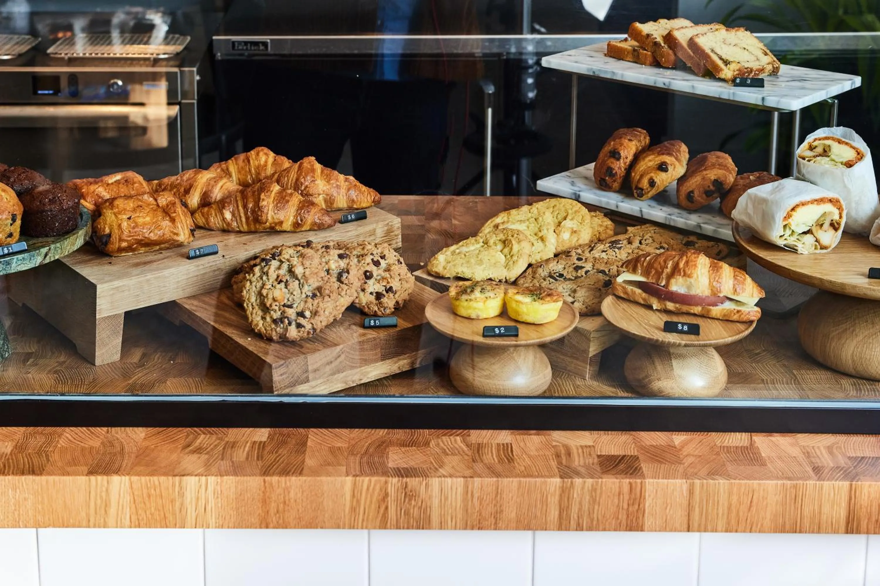 Breakfast in Asher Adams, Autograph Collection