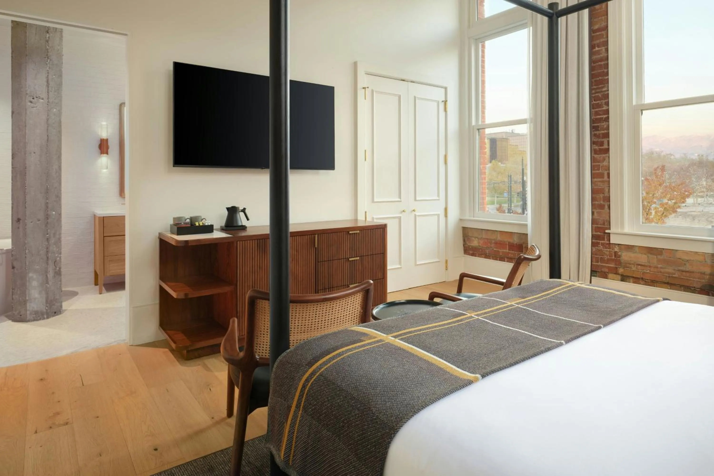 Photo of the whole room, Bed in Asher Adams, Autograph Collection