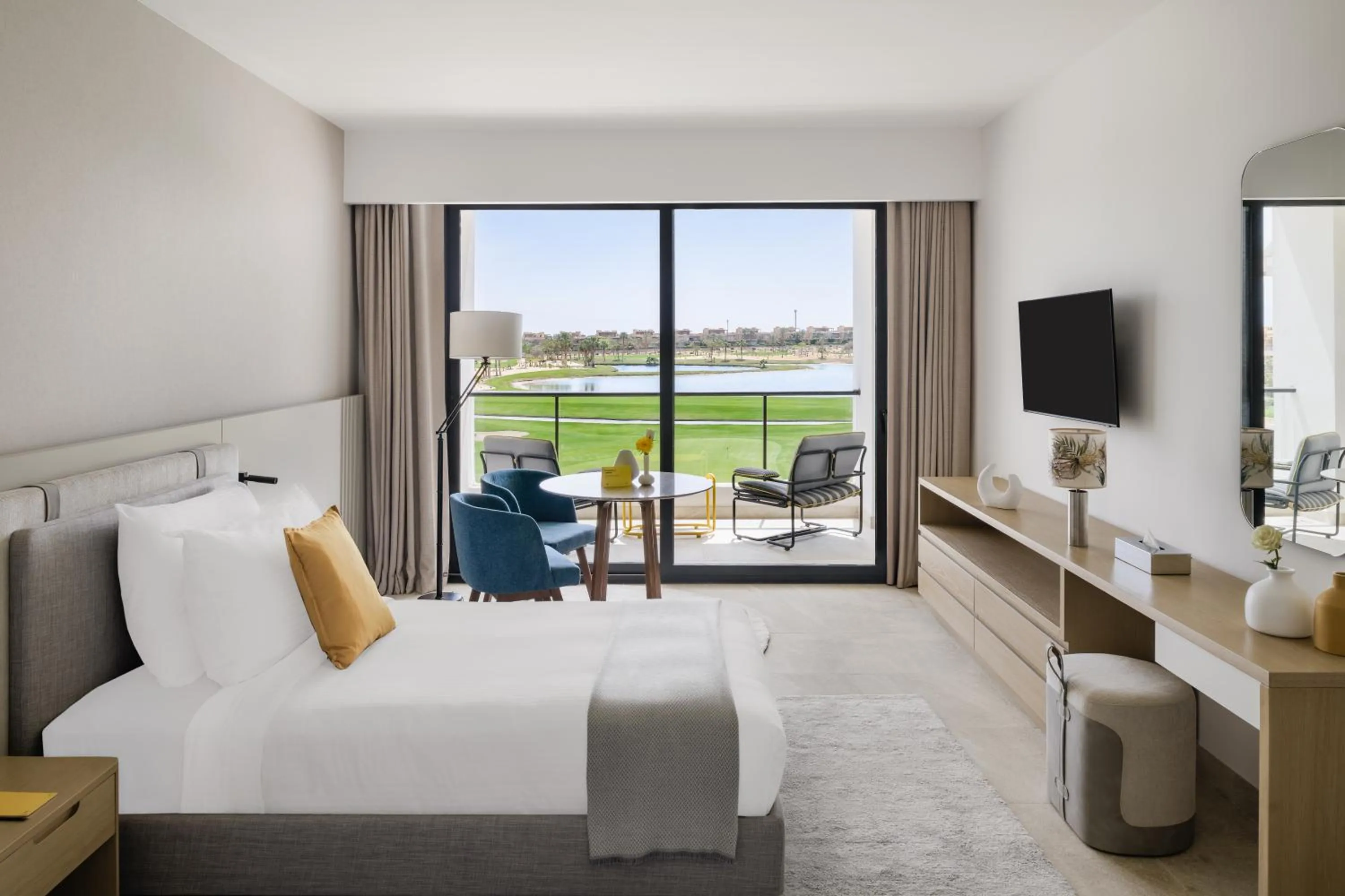 Bed in The G Einbay Golf Resort