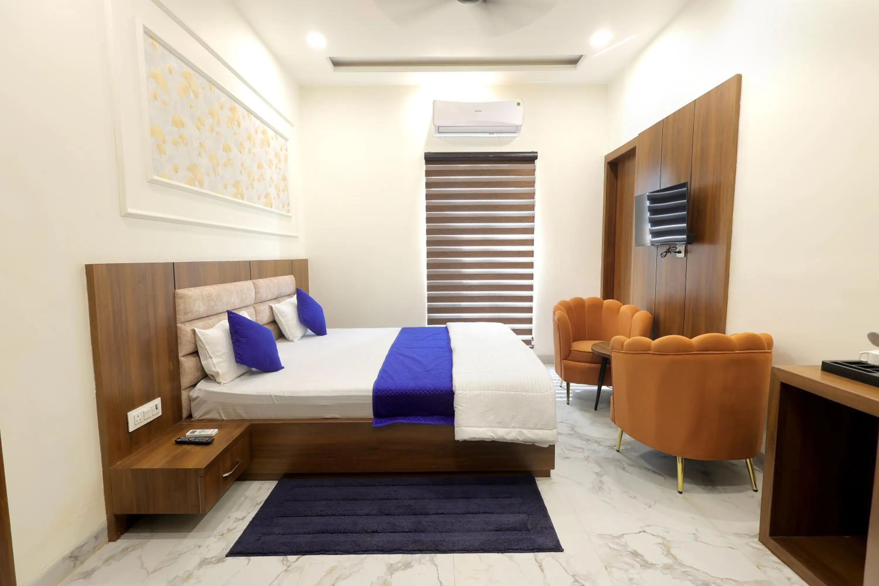 Bed in Hotel Shrinath Palace