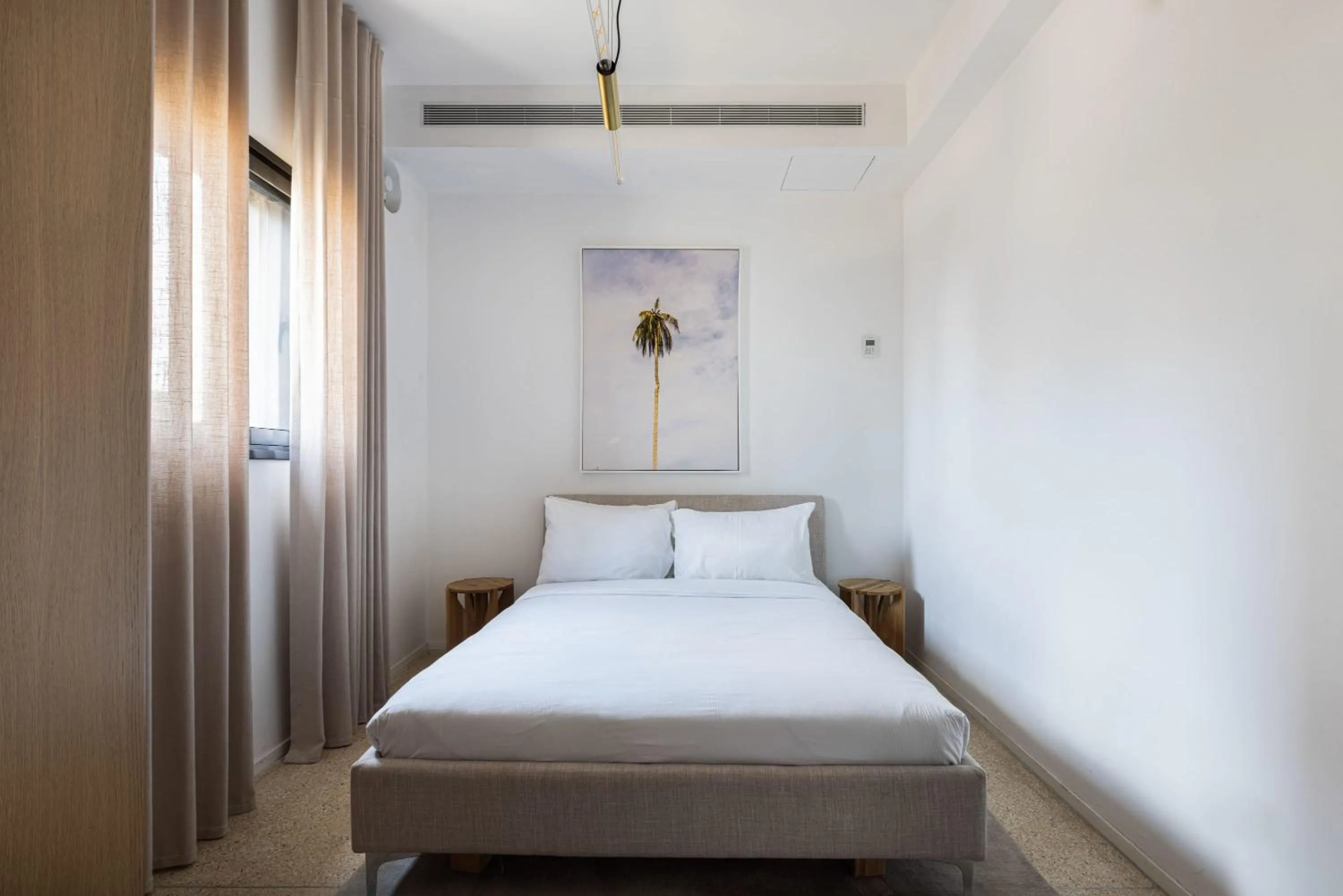 Bed in High Living Penthouse with Rooftop Pool