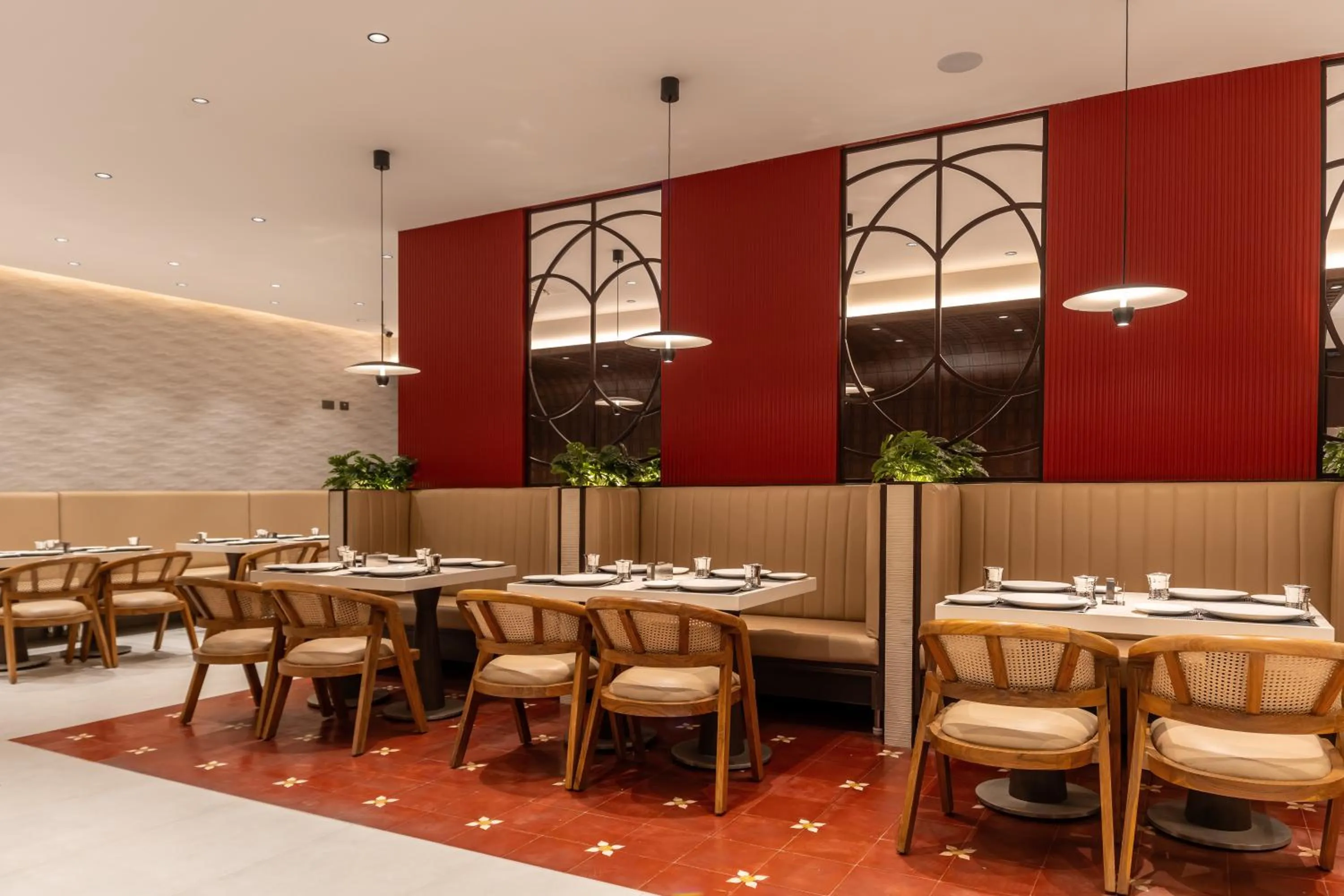 Restaurant/places to eat in Copper Leaf Hotels, Tirunelveli