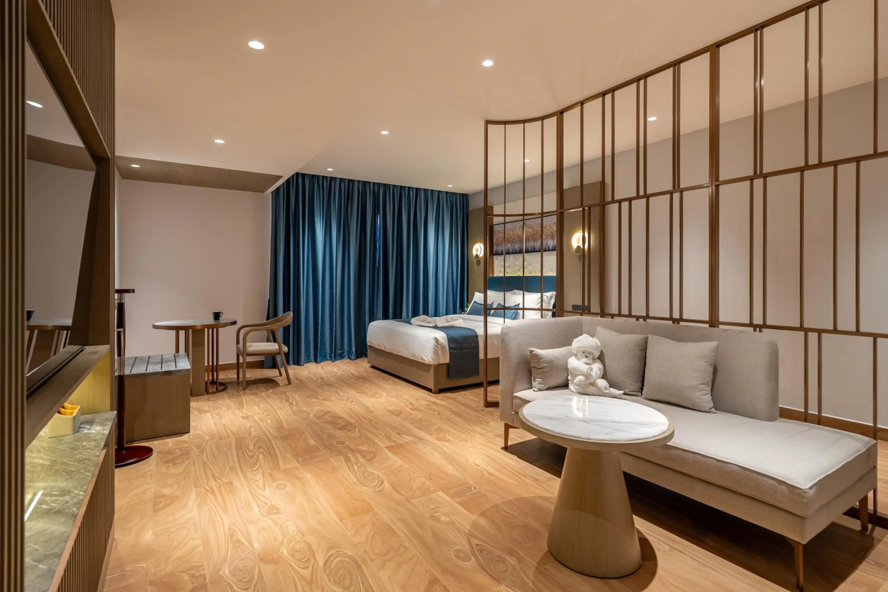 Bed in Copper Leaf Hotels, Tirunelveli