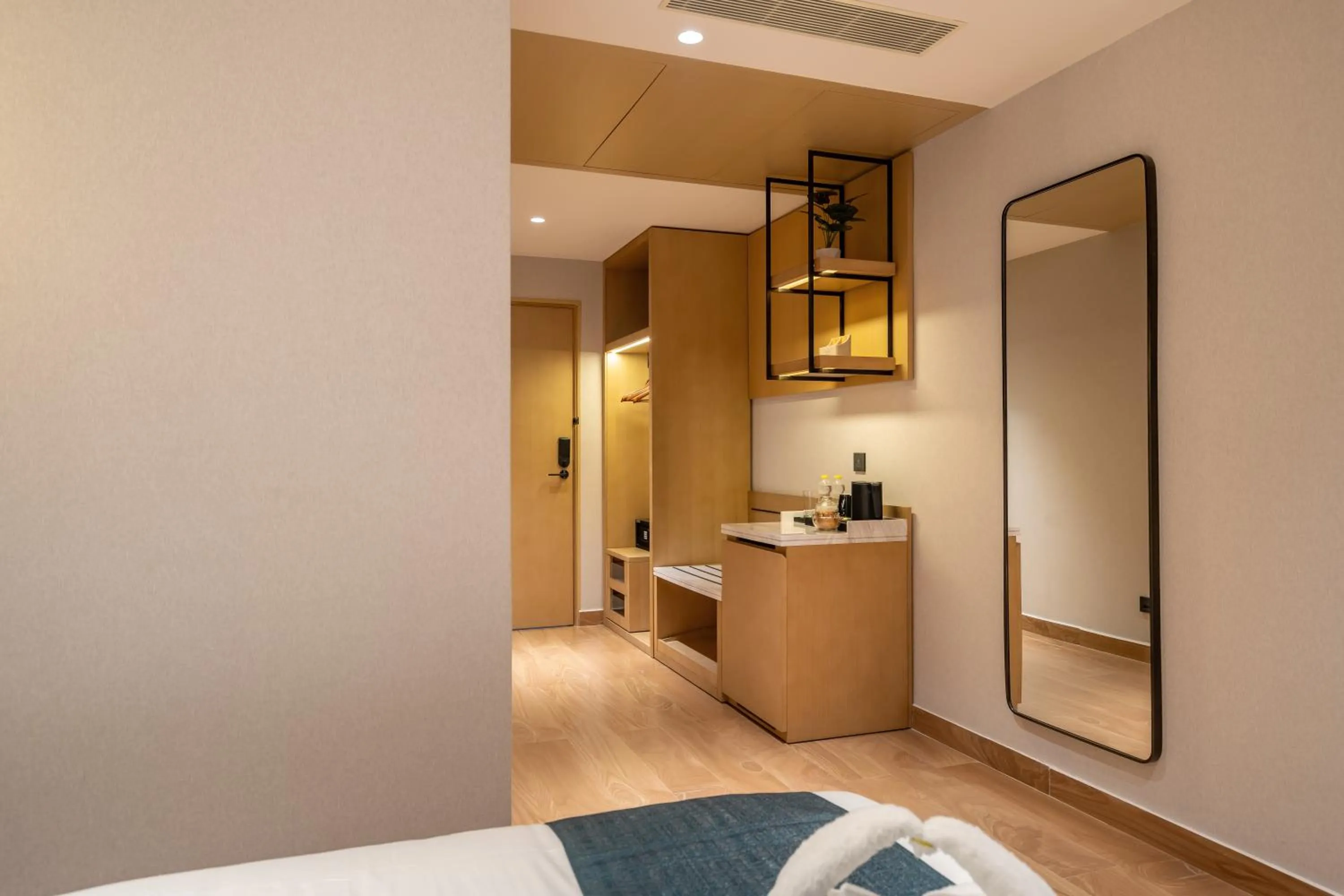 Coffee/tea facilities, Bed in Copper Leaf Hotels, Tirunelveli