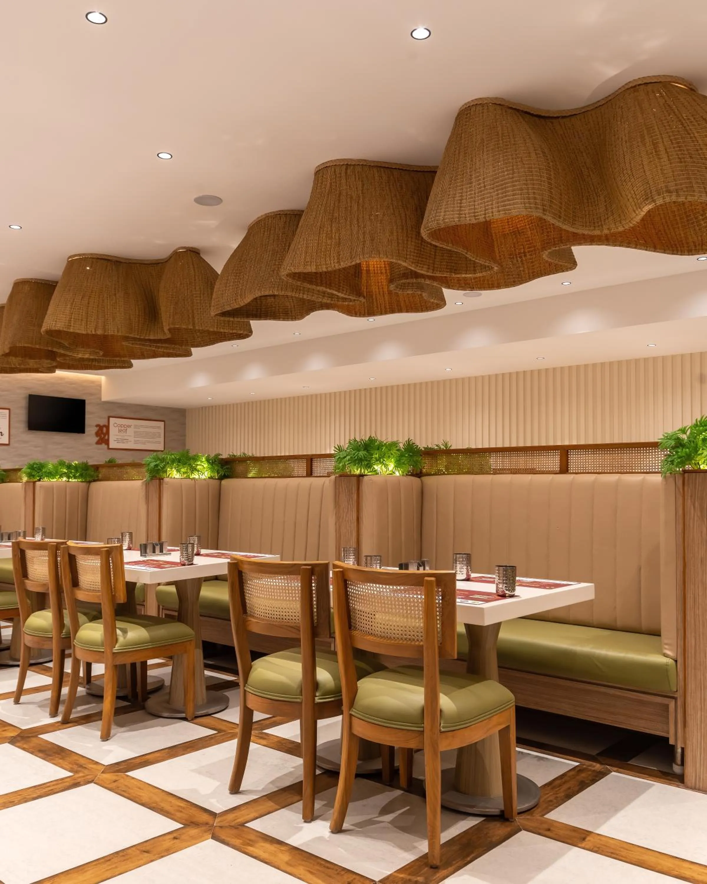 Restaurant/places to eat in Copper Leaf Hotels, Tirunelveli