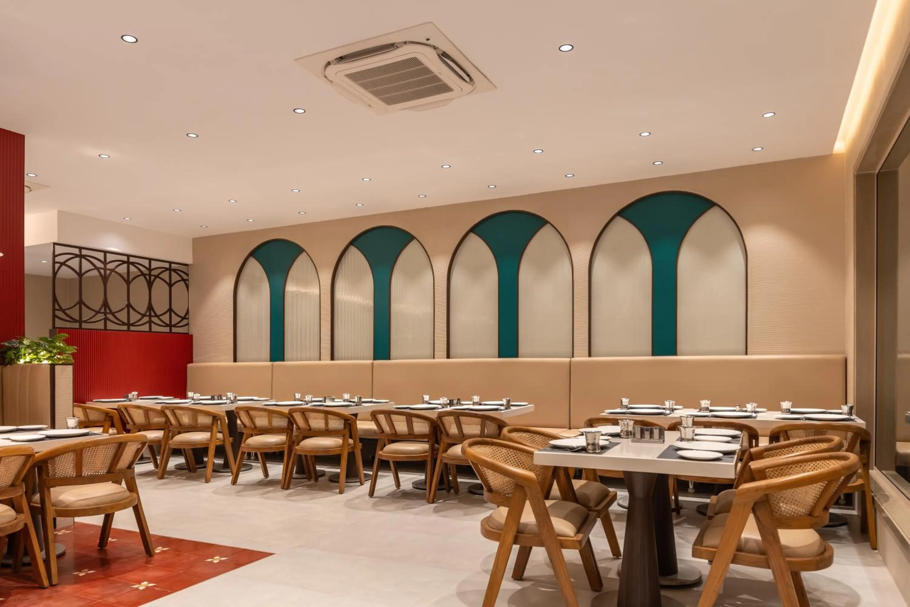 Restaurant/places to eat in Copper Leaf Hotels, Tirunelveli