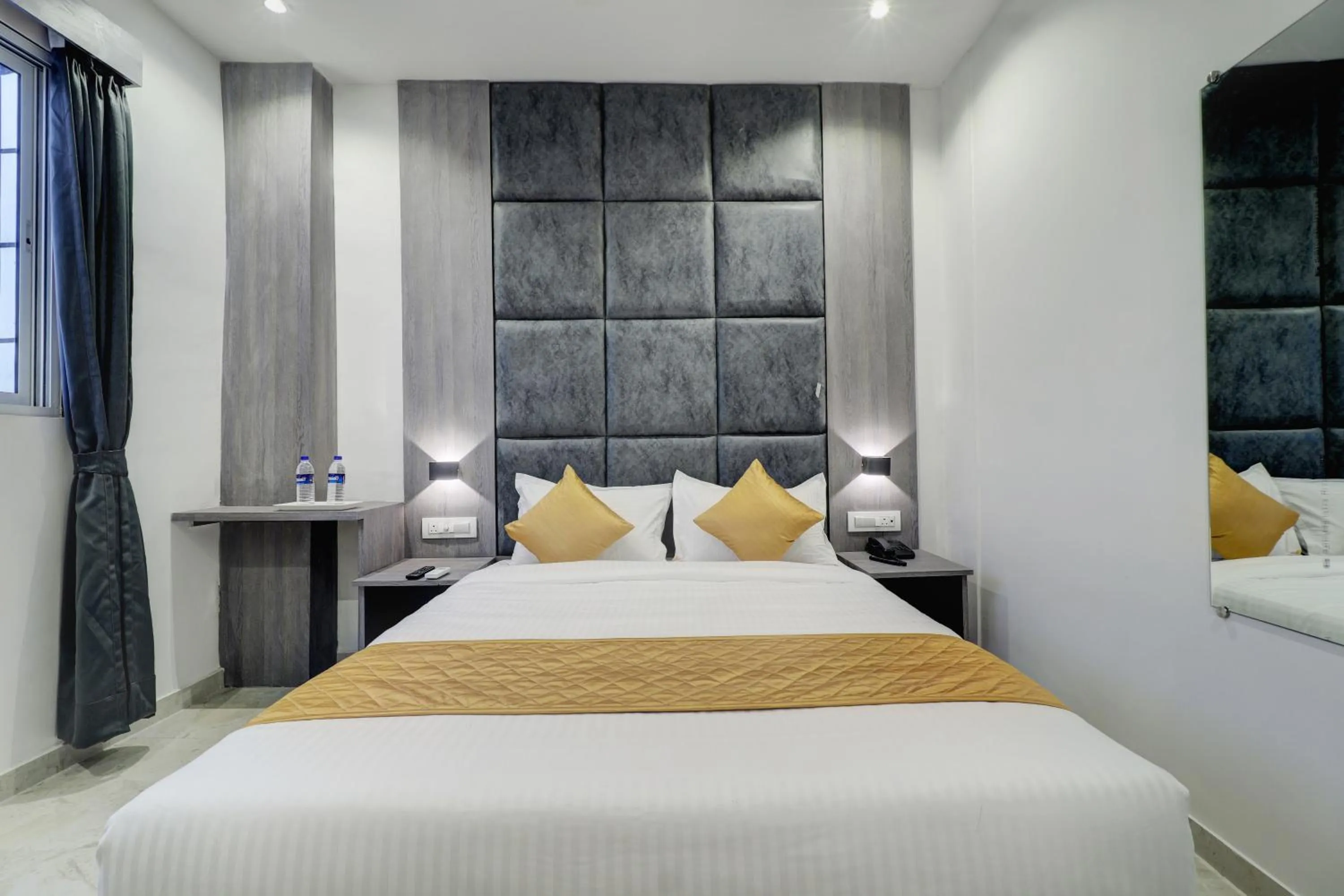 Bed in Hotel Isra International, BKC