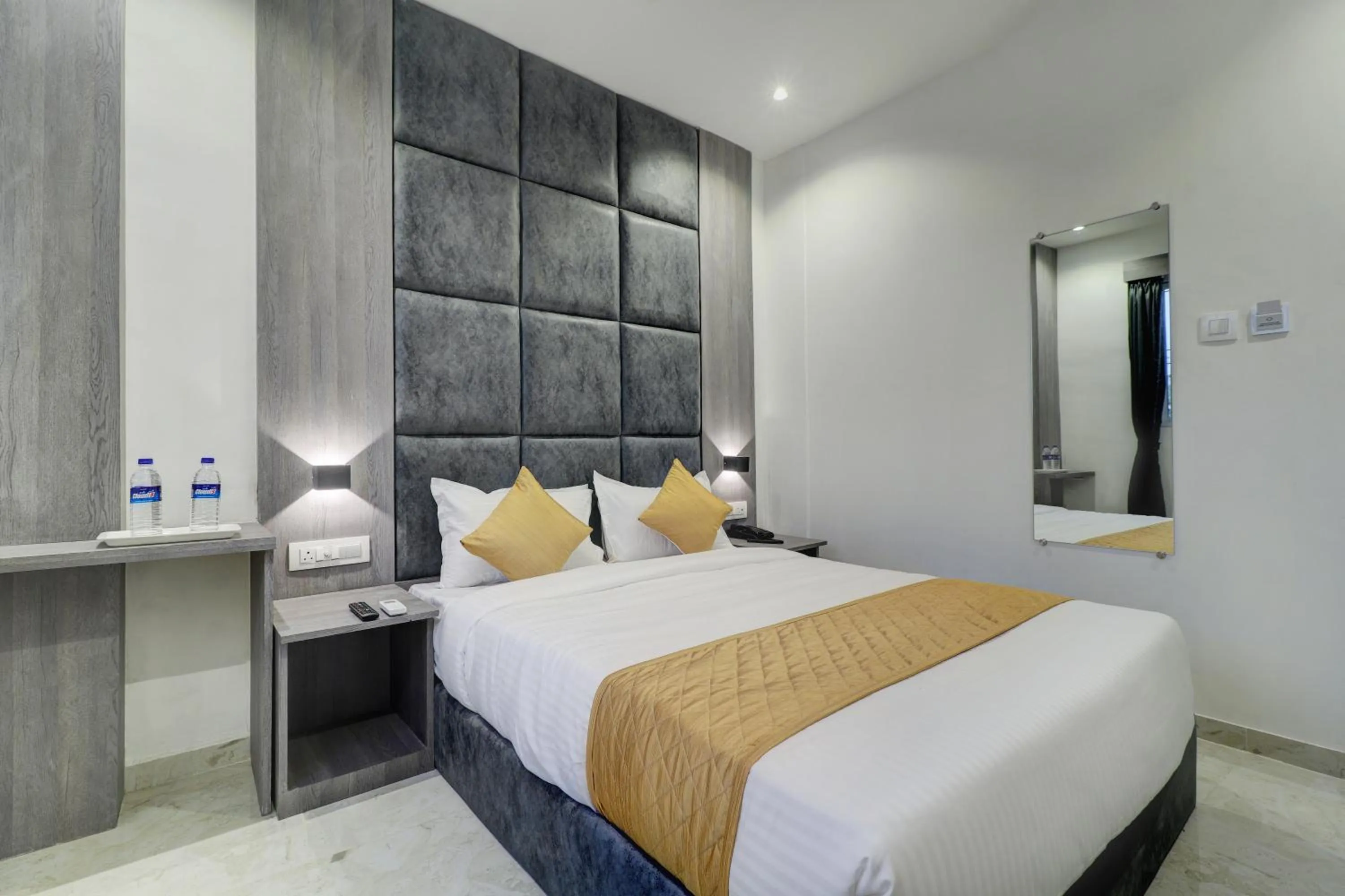 Bed in Hotel Isra International, BKC