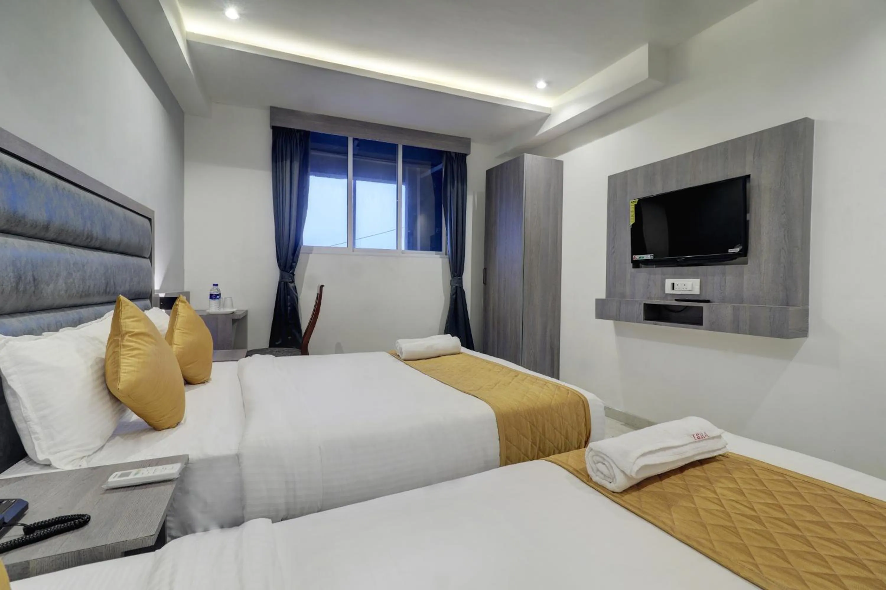 Bedroom, Bed in Hotel Isra International, BKC