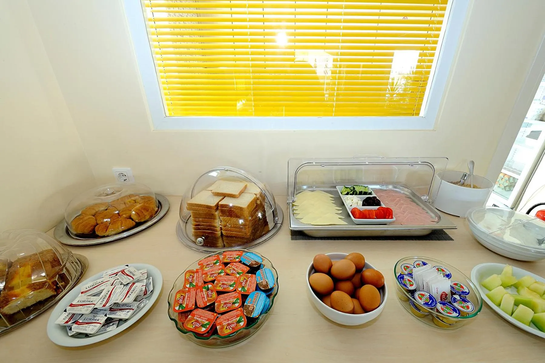 Food and drinks in Apollon Hotel Apartments