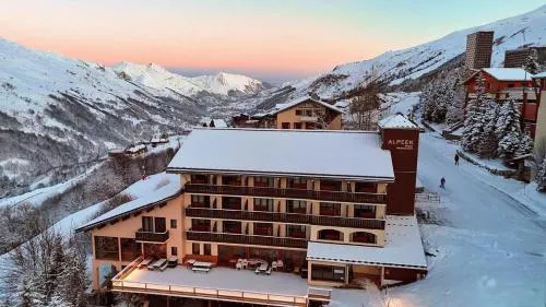 Alpeen Hotel