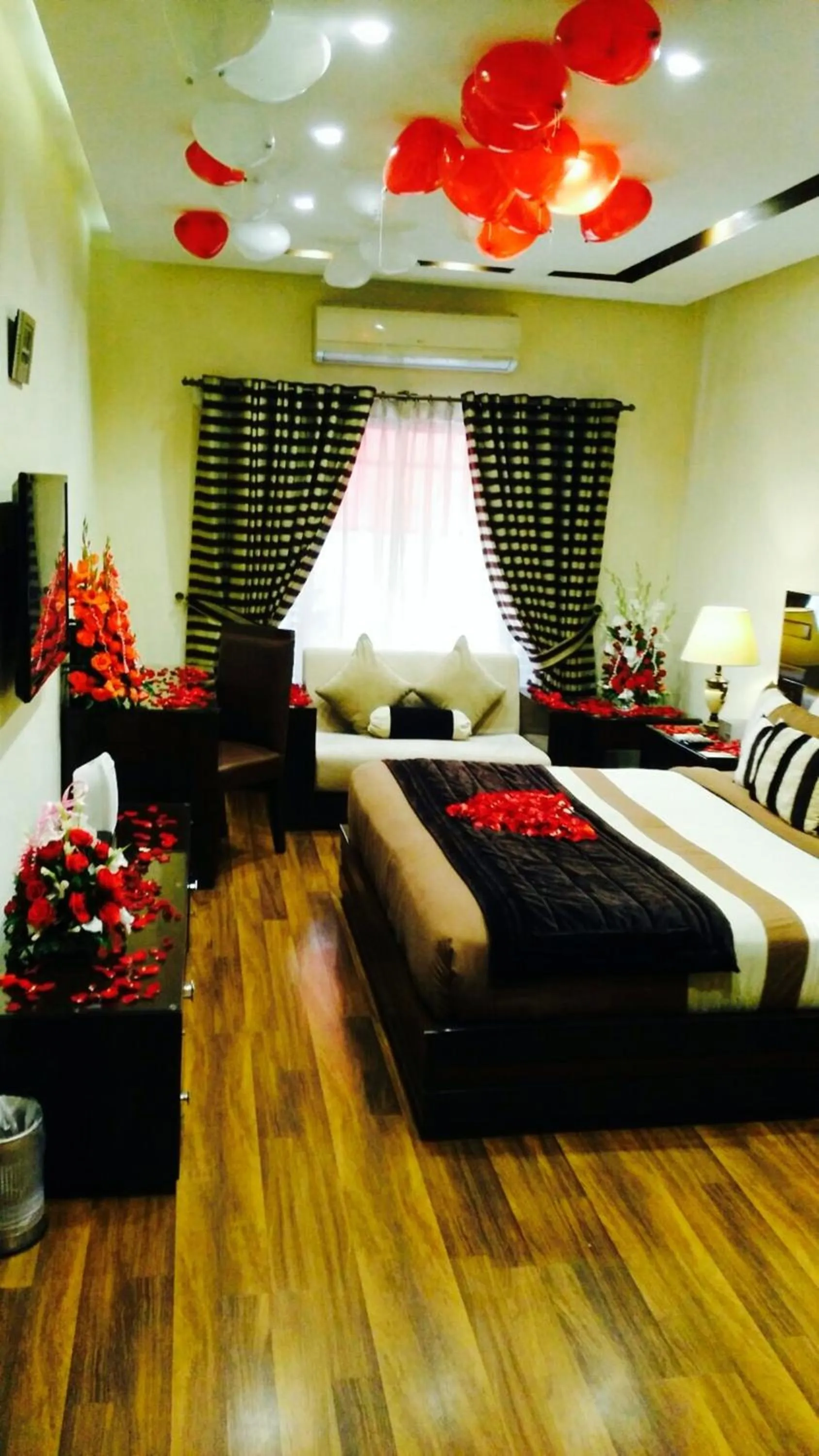 Other, Bed in Royaute Luxury Suites and Hotel Gulberg Lahore