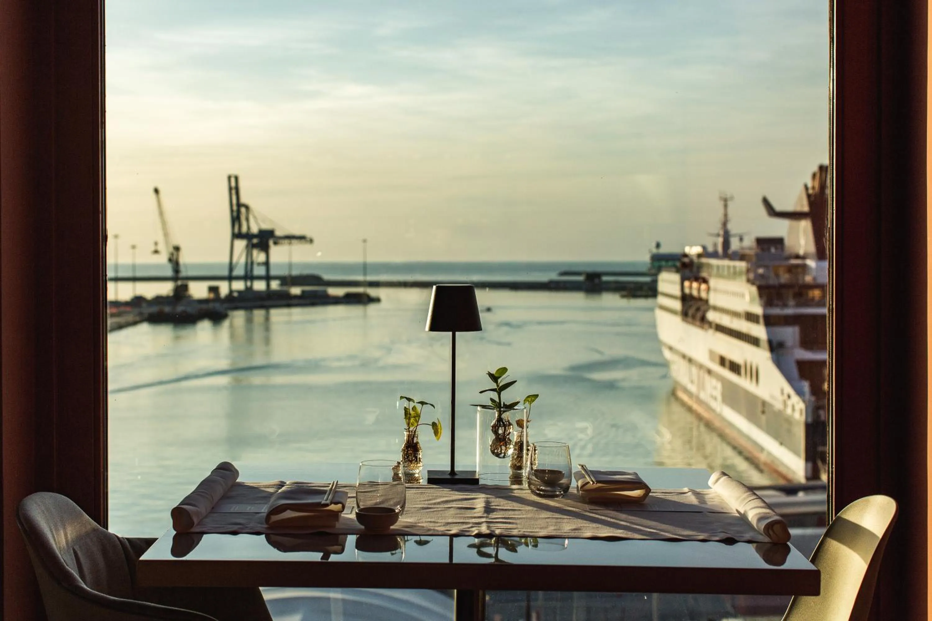 Dining area in SeePort Hotel