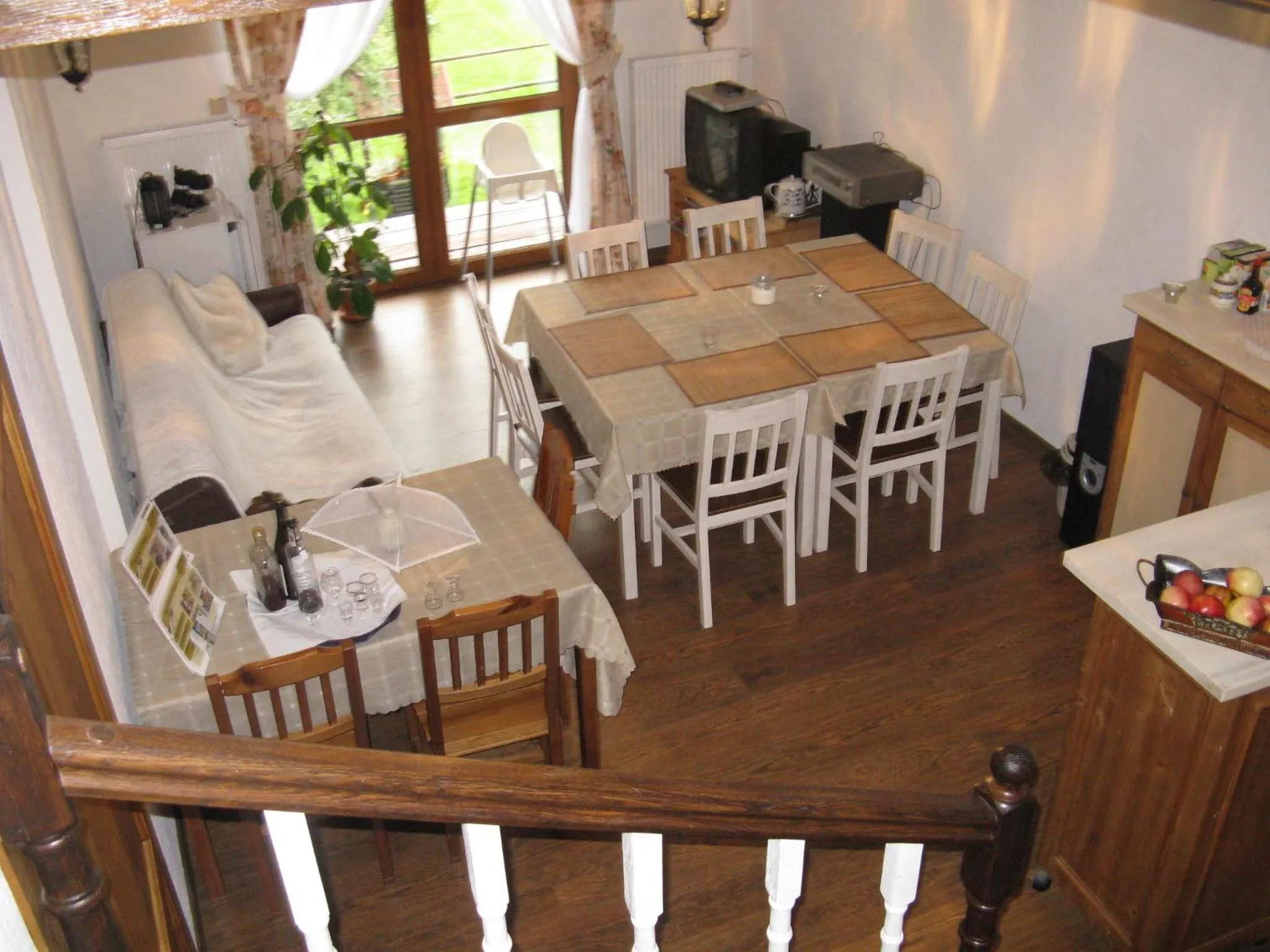 Communal lounge/ TV room in Kurnik Polski agroturystyka