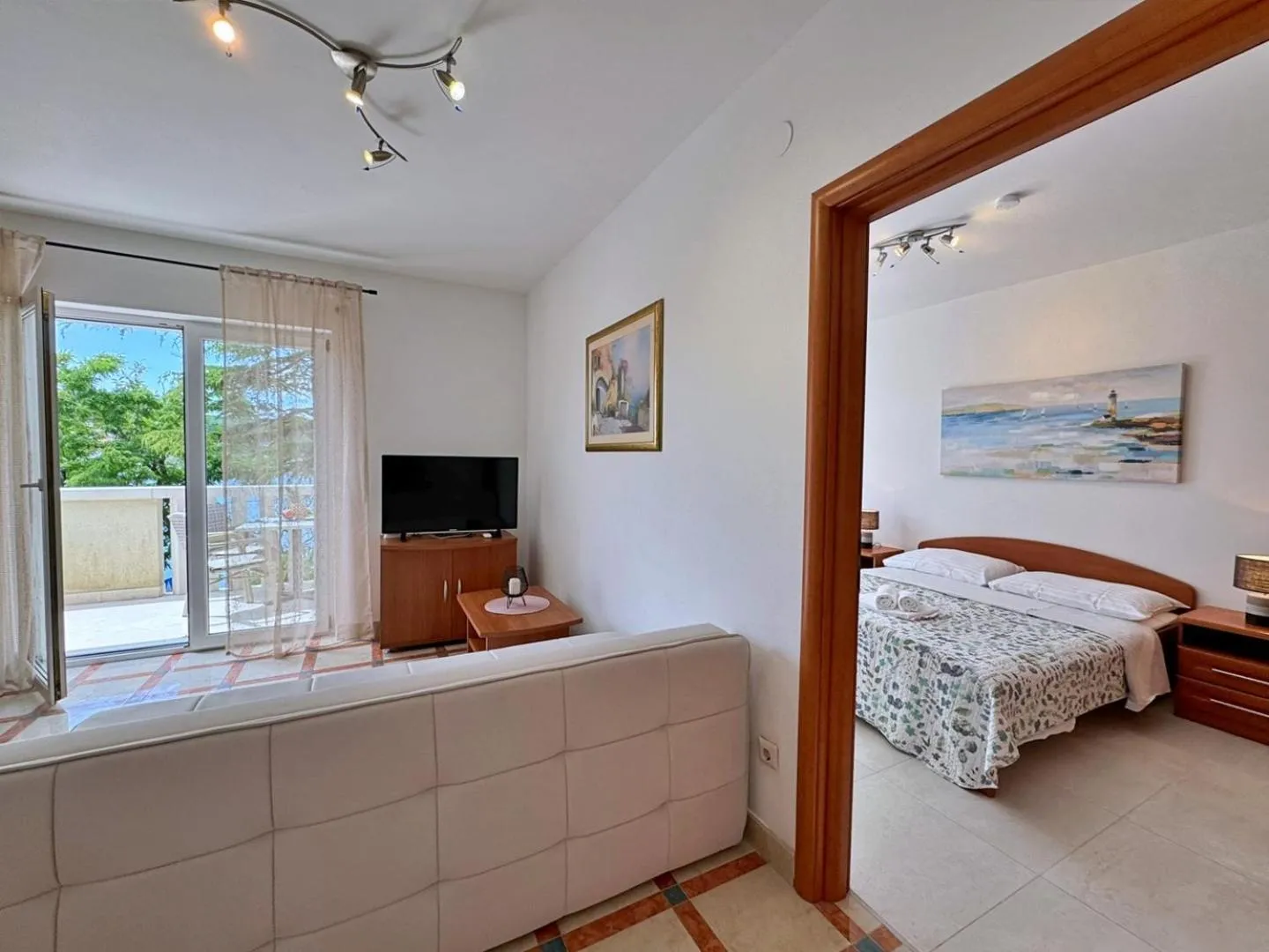 Bed in Apartments Scheich