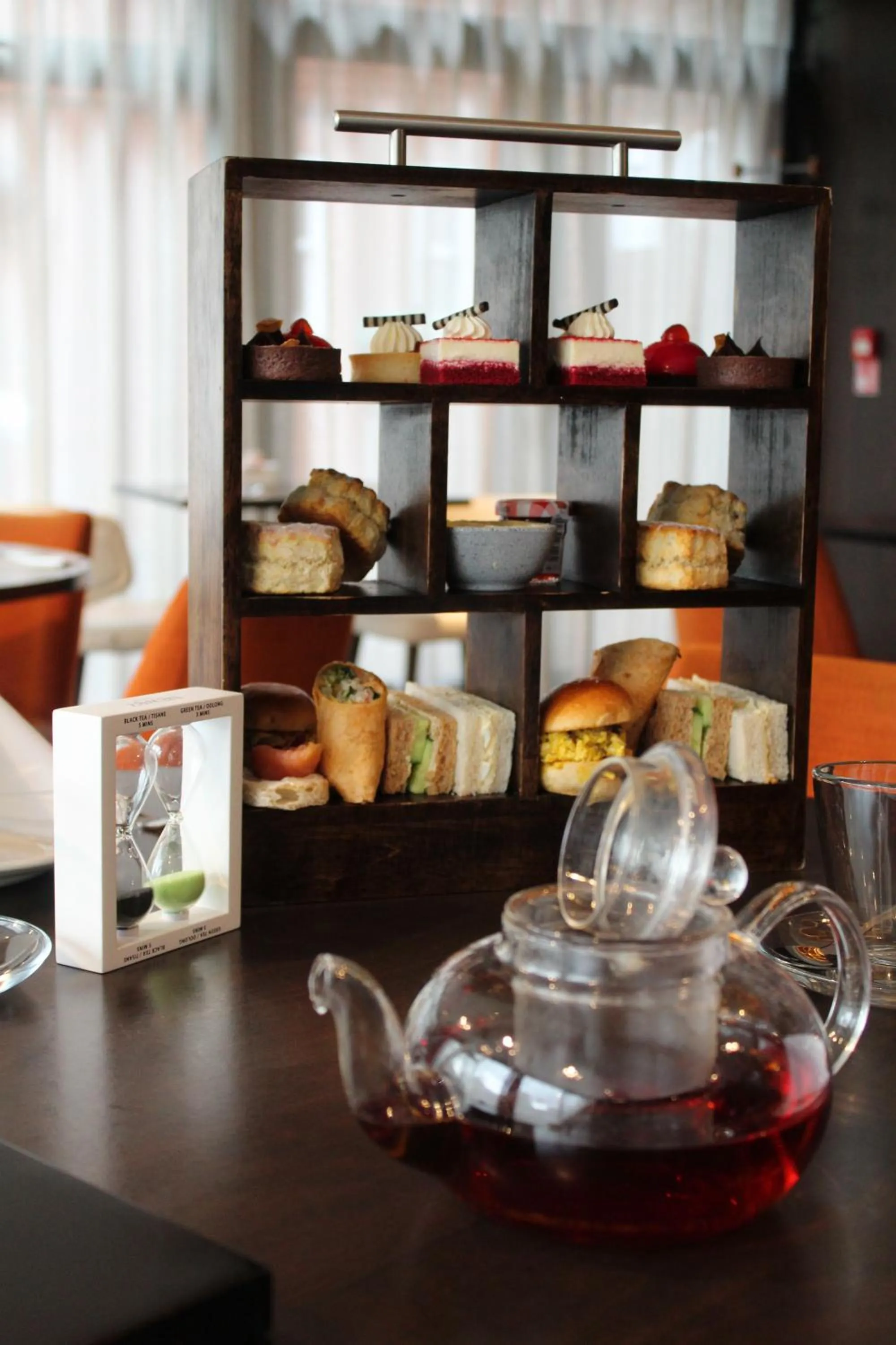 Restaurant/places to eat in DoubleTree by Hilton London Ealing