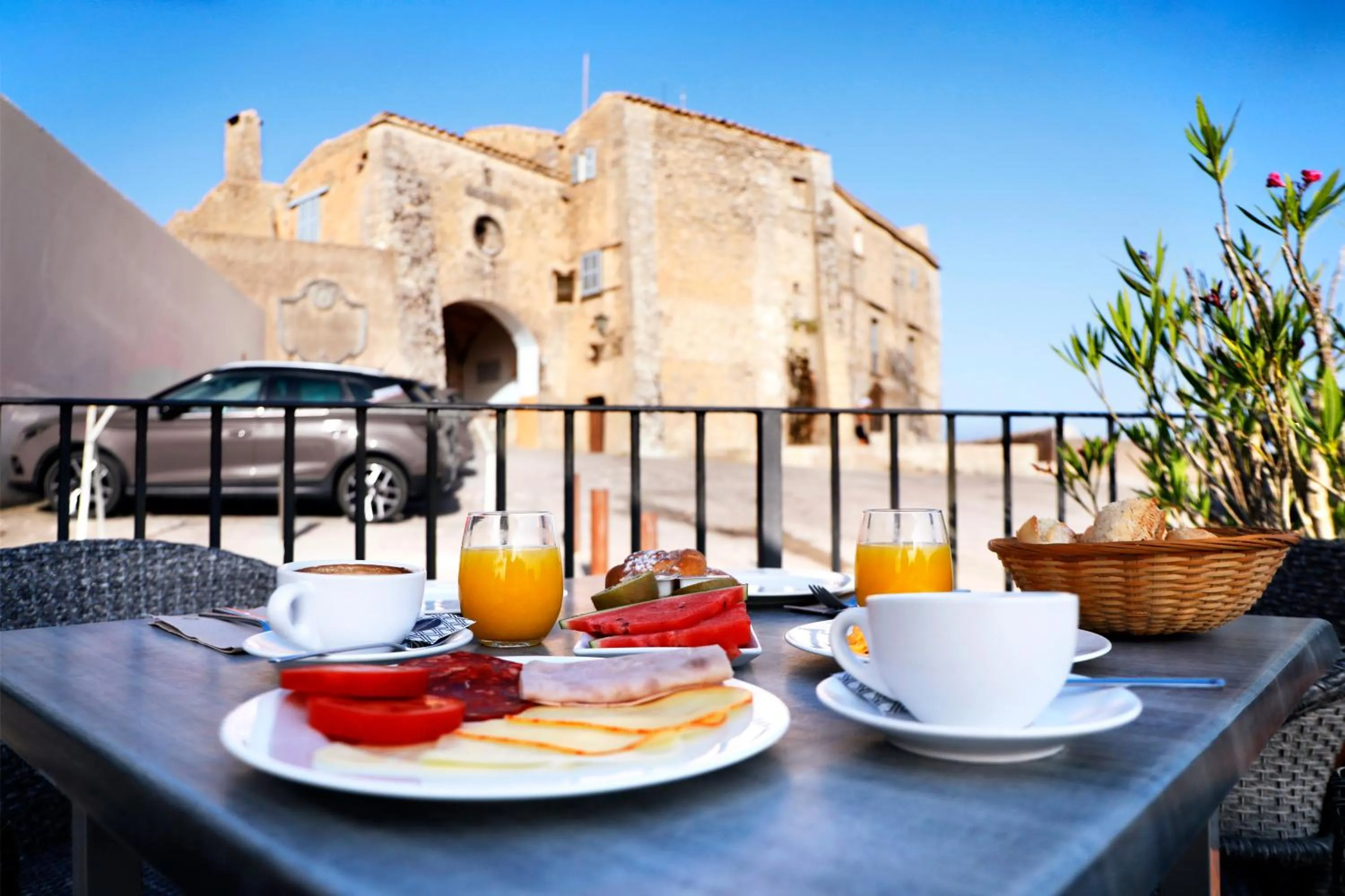 Breakfast in Petit Hotel Hostatgeria Sant Salvador